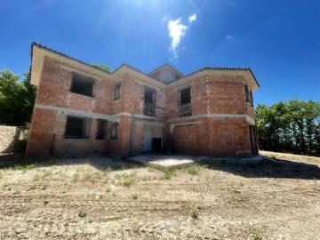 Villa in Costruzione in zona panoramica 550m² Labro