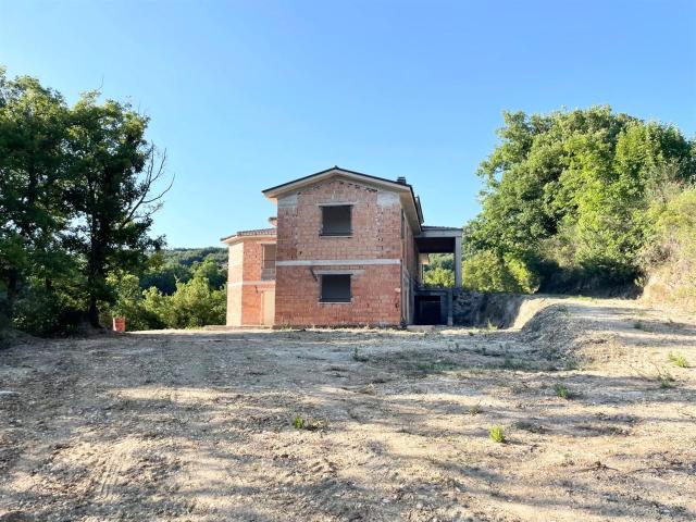 Villa in Costruzione in zona panoramica 550m² Labro