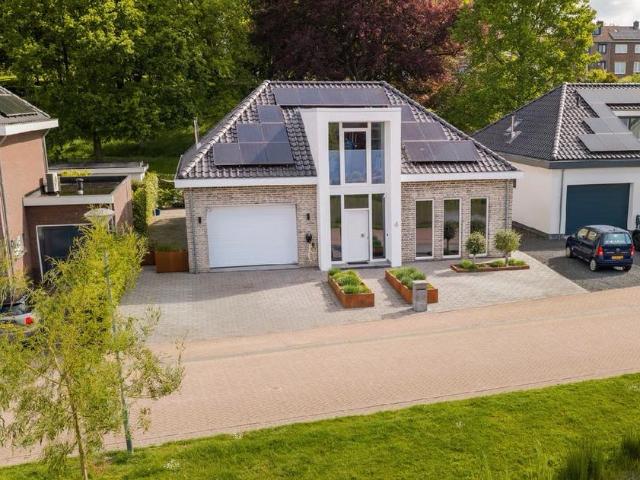 Villa in Grenzregion AachenVaals 233 m² provisionfrei