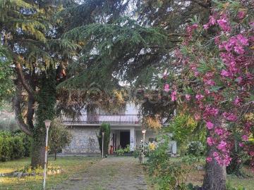 Villa in in affitto da privato a Baia e Latina via Aldo Moro, 11, giardino, da privato, porticato TrovaCasa