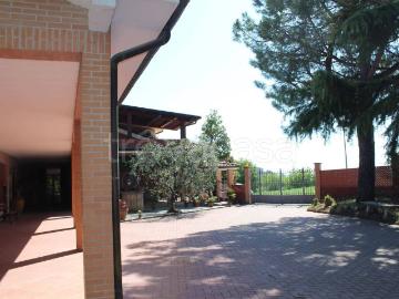 Villa in in affitto da privato a Carassai sp58, da privato, doppi servizi TrovaCasa