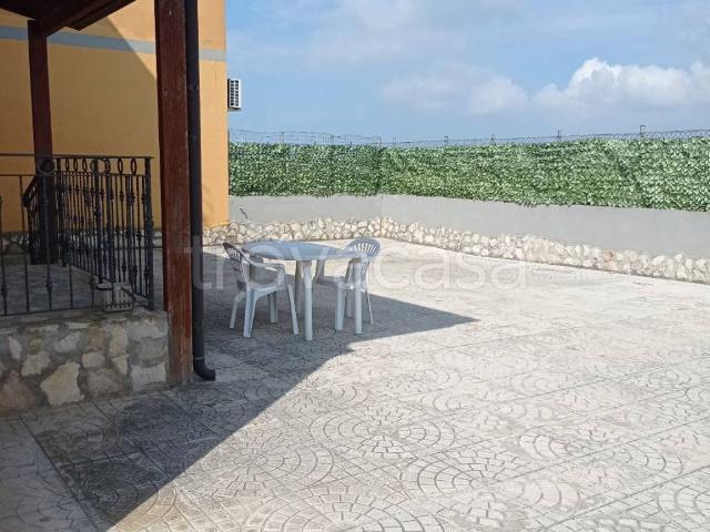 Villa in in affitto da privato a Giugliano in Campania via Grotta dell'Olmo, 103/5, arredato, giardino, posto auto TrovaCasa