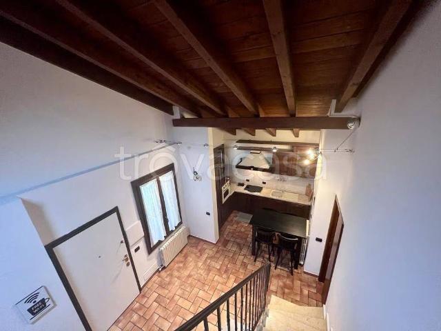 Villa in in affitto da privato a Lacchiarella via 1 Maggio, arredato, giardino, posto auto TrovaCasa