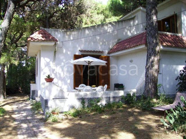 Villa in in affitto da privato a Mondragone pineta Riviera, giardino, posto auto, da privato TrovaCasa