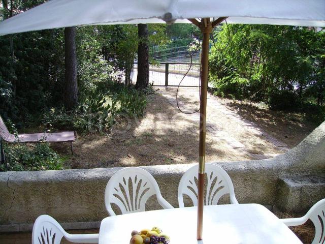 Villa in in affitto da privato a Mondragone pineta Riviera, giardino, posto auto, da privato TrovaCasa