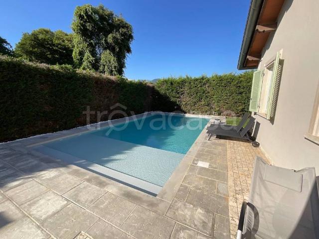 Villa in in affitto da privato a Pietrasanta via Torretta, 39, da privato, piscina TrovaCasa