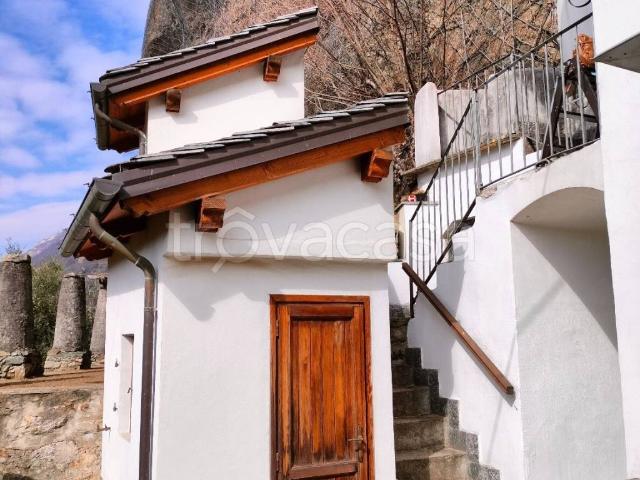 Villa in in affitto da privato a Pont Saint Martin via Gressoney, 1, giardino, posto auto, da privato TrovaCasa