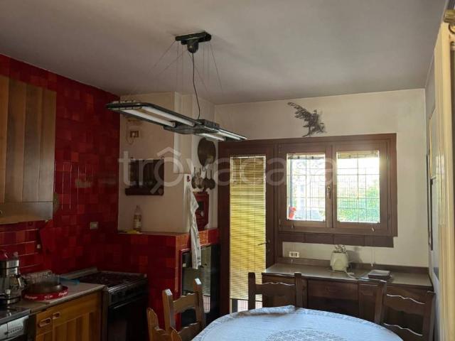 Villa in in affitto da privato a Rovigo via Livio Rizzi, da privato, buono stato, lavanderia TrovaCasa