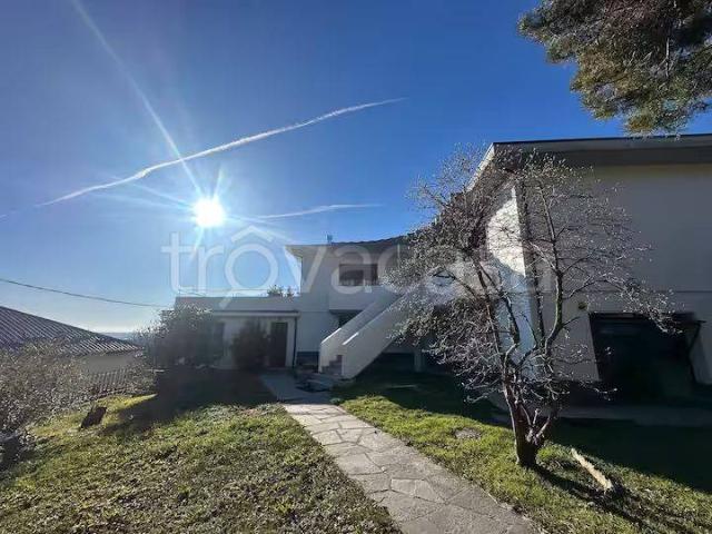 Villa in in affitto da privato a San Fermo della Battaglia via Belvedere, 13, giardino privato, posto auto, terrazzo TrovaCasa