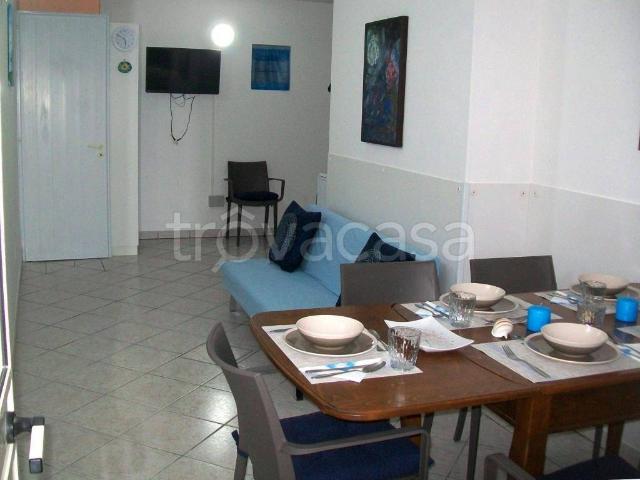 Villa in in affitto da privato ad Alliste via l. Francioso, da privato, lavatrice, lavanderia TrovaCasa
