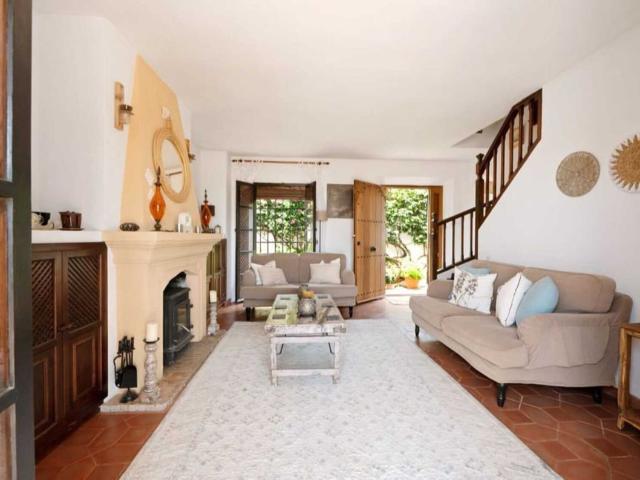 Villa in Nueva Andalucía, Costa del Sol