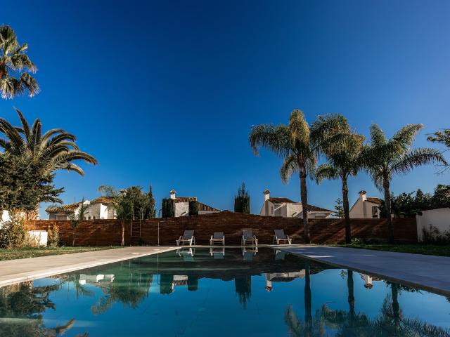 Villa in Nueva Andalucía, Costa del Sol