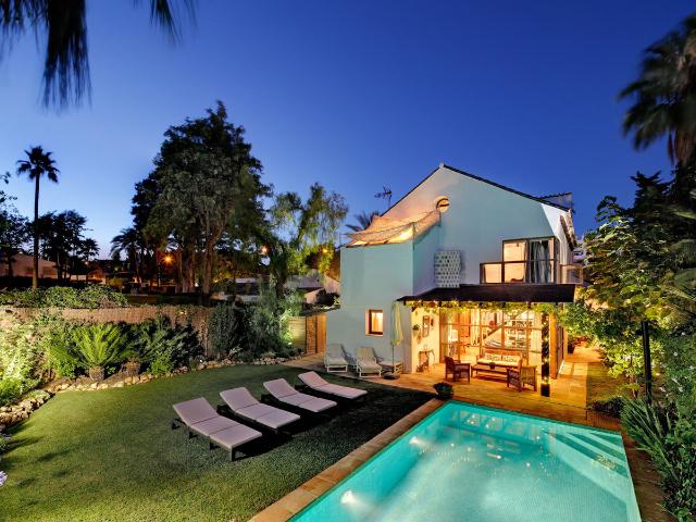 Villa in Nueva Andalucía, Costa del Sol