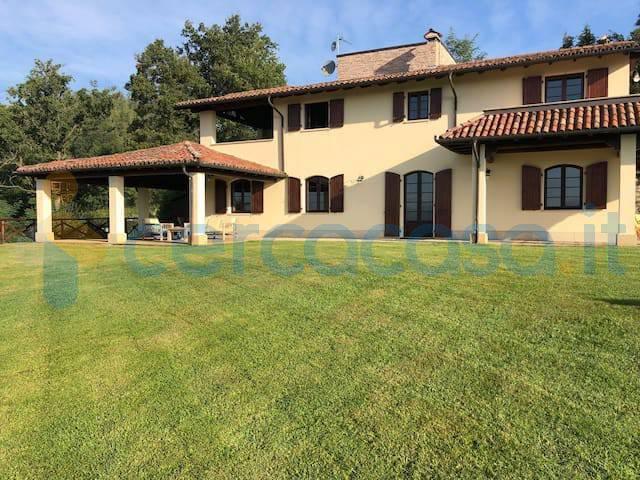 Villa in ottime condizioni in affitto a Gavi