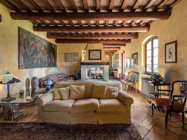 Villa in ottime condizioni in affitto a Gavi