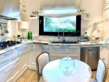 Villa in ottime condizioni in affitto a Roma