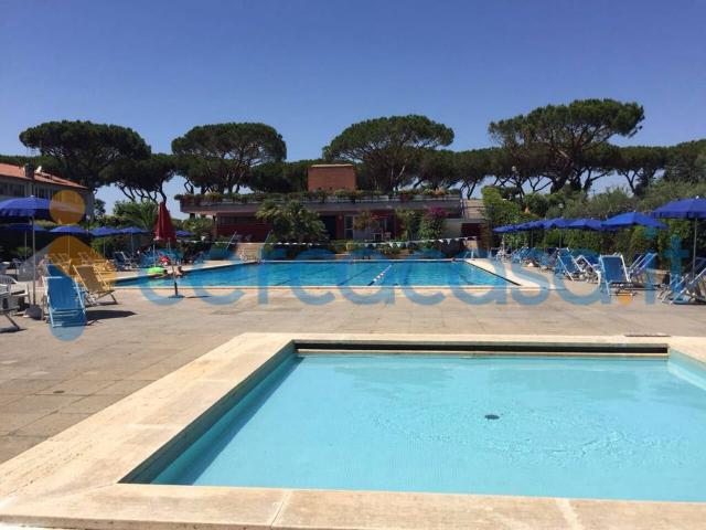 Villa in ottime condizioni, in affitto in Via Aristo Di Ascalona, Roma