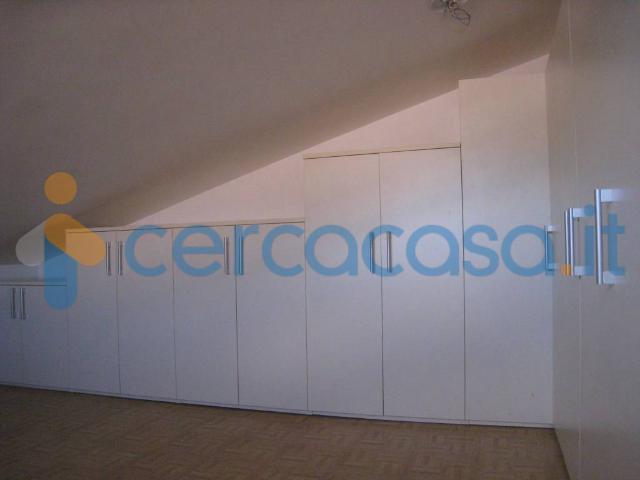 Villa in ottime condizioni, in affitto in Via Aristo Di Ascalona, Roma