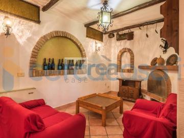 Villa in ottime condizioni, in affitto in Via Cropani, Roma