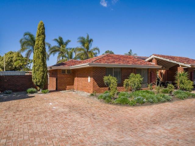 Villa in Prime Dianella Location