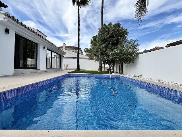 Villa in Puerto Banús, Costa del Sol
