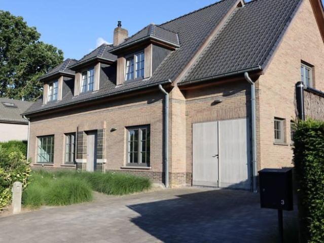 Villa in residentiele wijk De Pinte