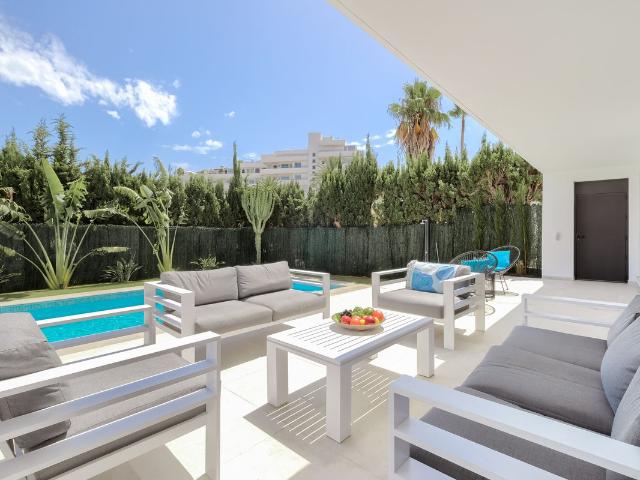 Villa in San Pedro de Alcántara, Costa del Sol