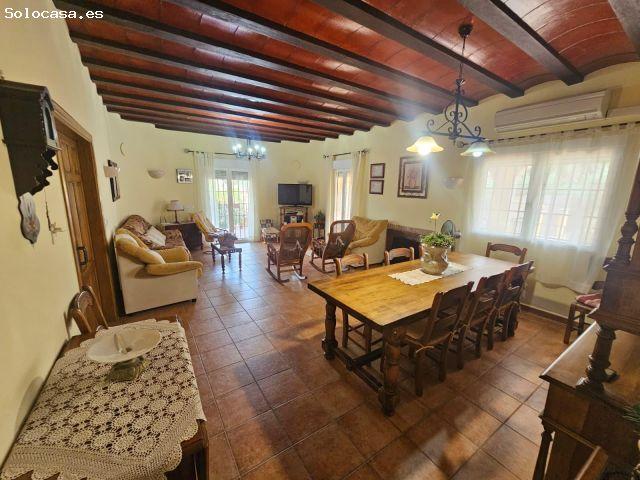 Villa independiente con piscina en Valle del Sol ?✨