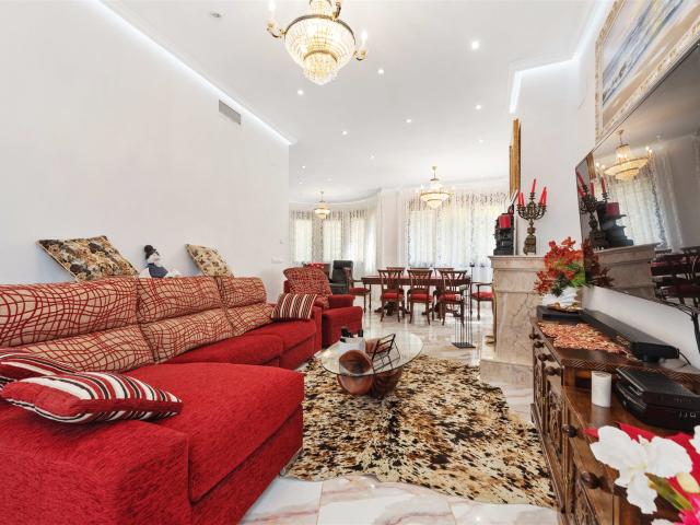 Villa independiente construida en 2013 en Dehesa de Campoa. 270m² Orihuela Costa