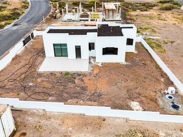 Villa independiente de nueva construcción a 100 m del océano – Giniginámar, Fuerteventura
