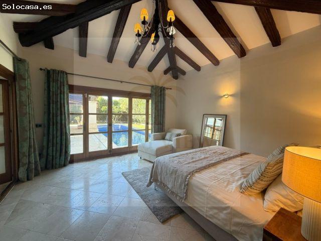 Villa independiente de estilo contemporáneo con piscina privada cerca de Port