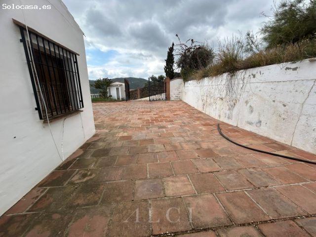 Villa independiente en La Viñuela
