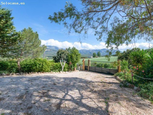 Villa independiente en Villanueva del Trabuco: espacio, comodidad y naturaleza