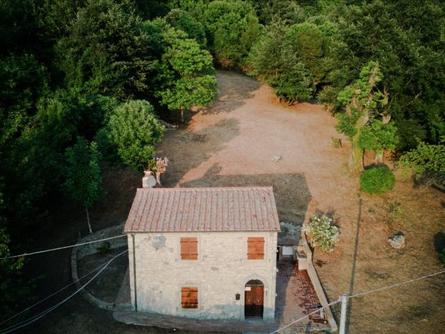 Villa indipendente con parco privato in Toscana – Alta Marem. 120m² Selvena