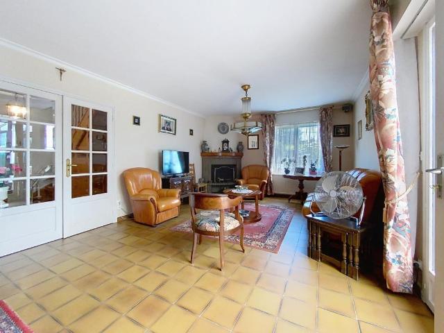 Villa individuelle 4 chambres, jardin, garage double