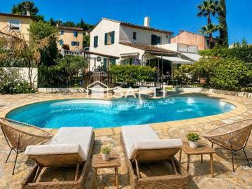 VILLA INDIVIDUELLE 5 PIECES avec PISCINE proche accès pénétrante A8