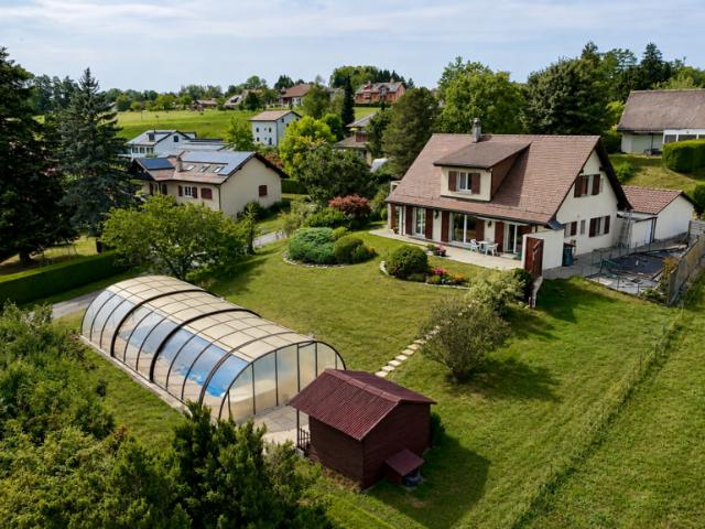 Villa individuelle avec piscine à Mollie Margot
