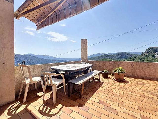 Villa individuelle divisée en 2 appartements – Bonson