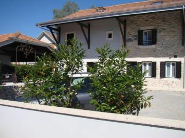 Villa jumelle d'angle à Chavannes des Bois
