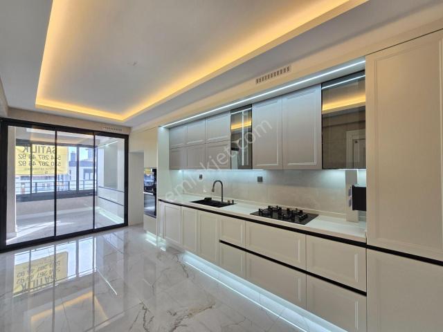 Villa Konseptli Mete Konakları Yanı Ultra Lüks Masrafsız Ve 4+1 Geniş Daire