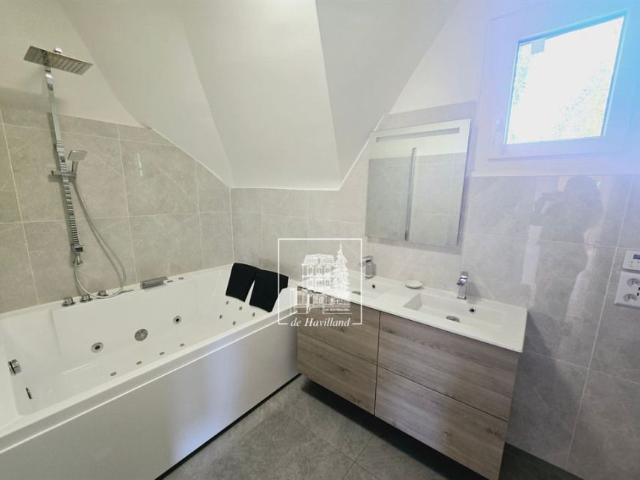 Villa • La Celle Saint Cloud