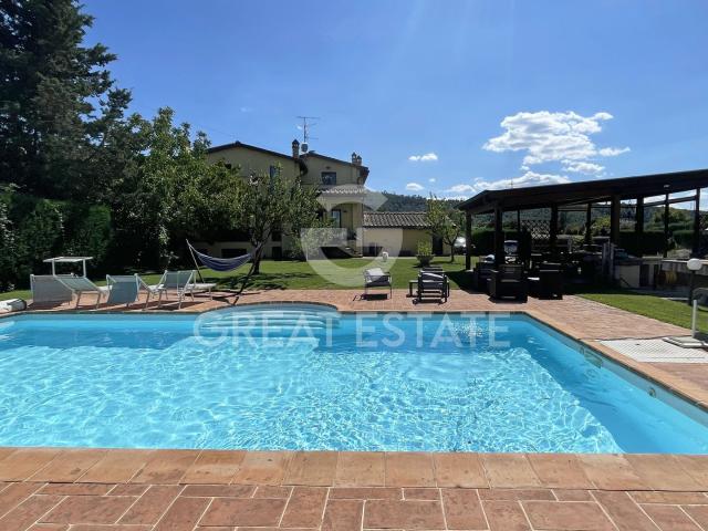 Villa Lambda 500m² Arezzo