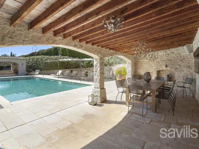 Villa Les Hauts de Saint Paul. 551m² Saint Paul