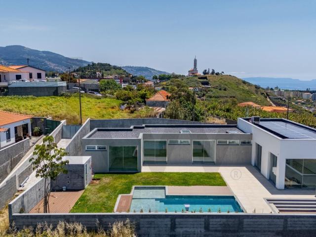 Villa Lumina — Funchal, Ilha da Madeira 240m² São Martinho
