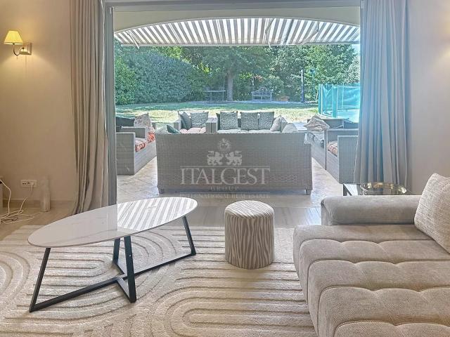 Villa Lumineuse avec Piscine – Entre La Turbie et Monaco! 180m² Peille