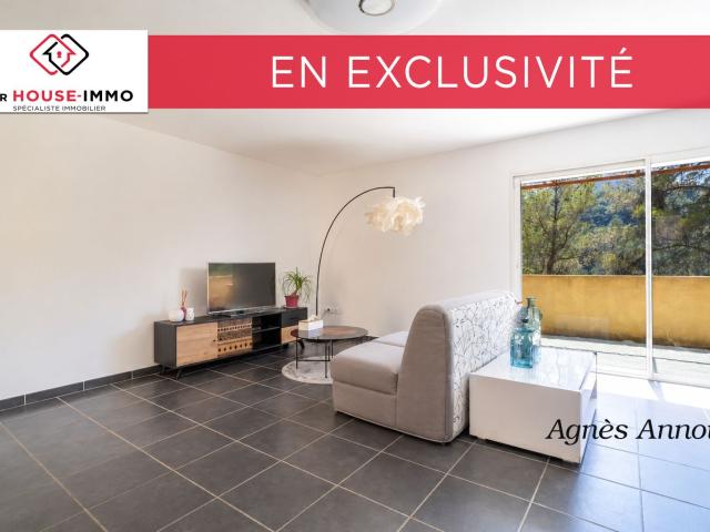 Villa lumineuse de 160 m² sur plus d'un hectare de terrain en colline, au cœur d'un environnement naturel préservé à Belgentier