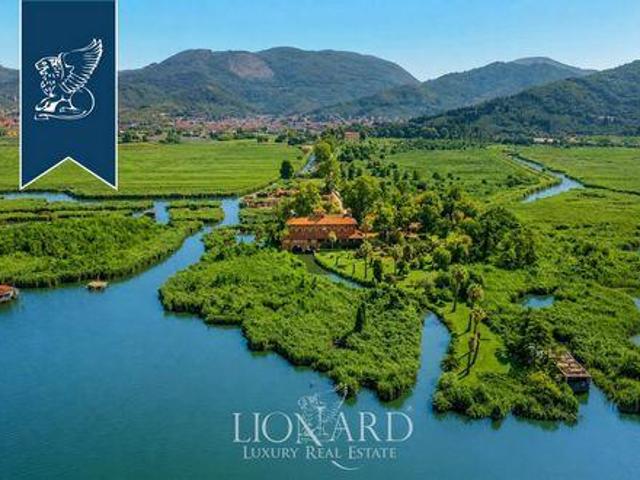 Villa Massarosa Lucca DS105491562