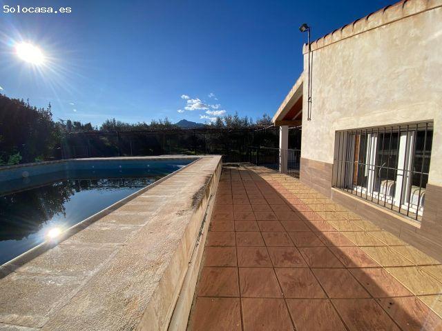 Villa Mediterránea con Piscina en Moratalla Naturaleza, Privacidad y Autenticidad