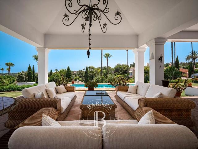 Villa Mediterránea con Vistas a la Piscina y al Mar 702m² Marbella