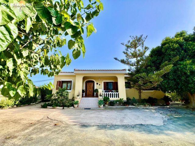 VILLA MEDITERRANEA CON 11.559m2 DE PRIVACIDAD EN DAYA VIEJA ALICANTE